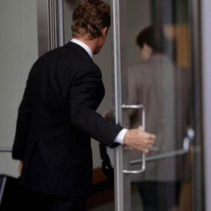 Devo Largar Meu Emprego Para Trabalhar Somente Na Internet? Quando?